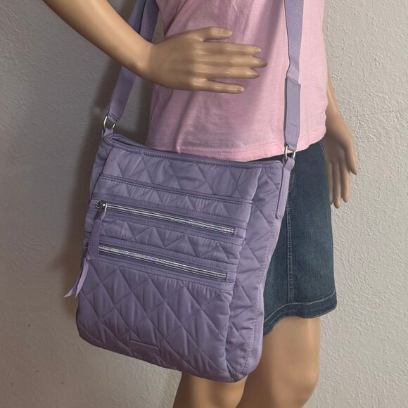 Vera Bradlley Triple Zip Hipster in Performance Twill Lavender Sky - Picture 6 of 11